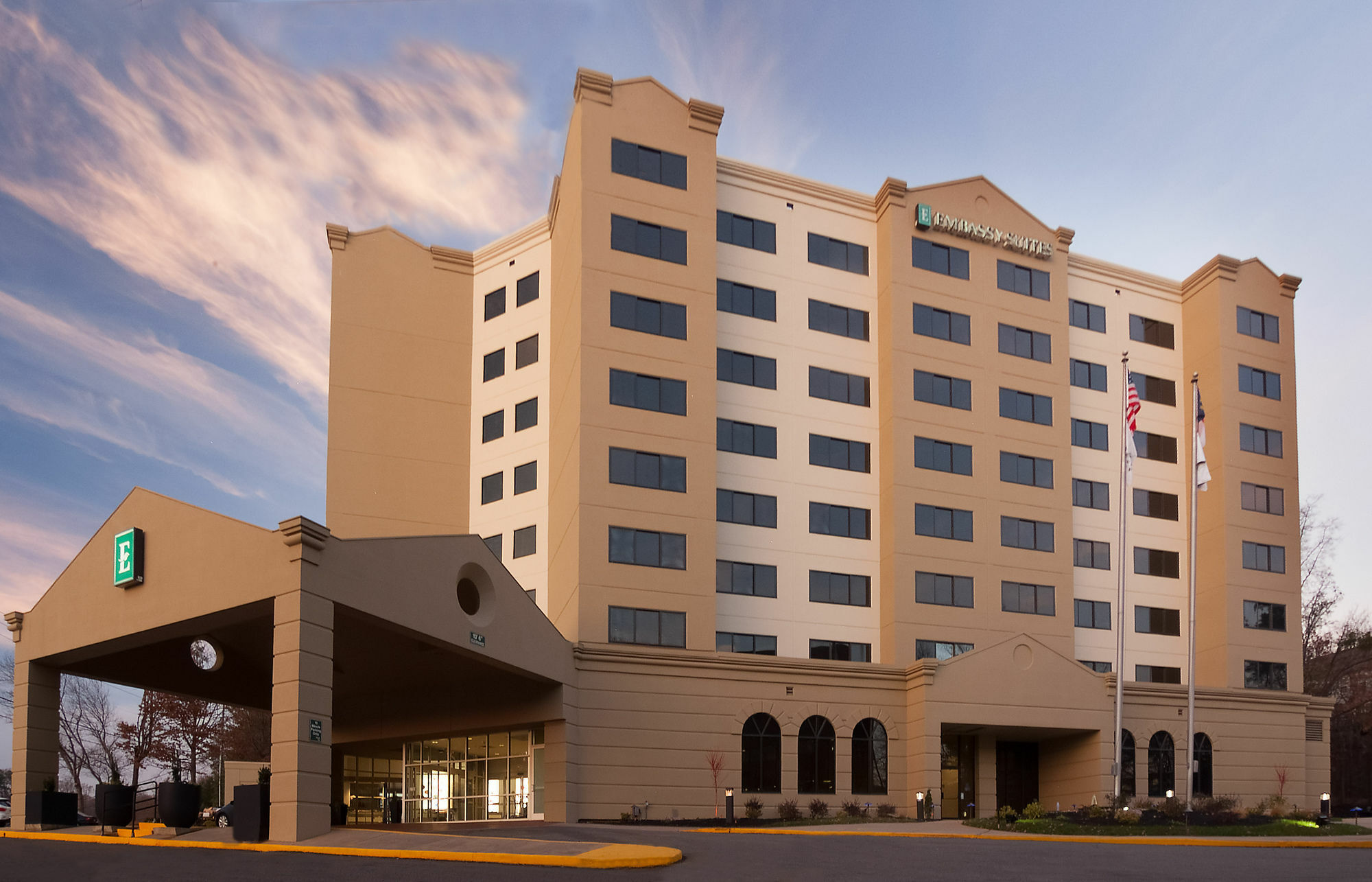 Embassy Suites By Hilton Raleigh Crabtree Exterior photo