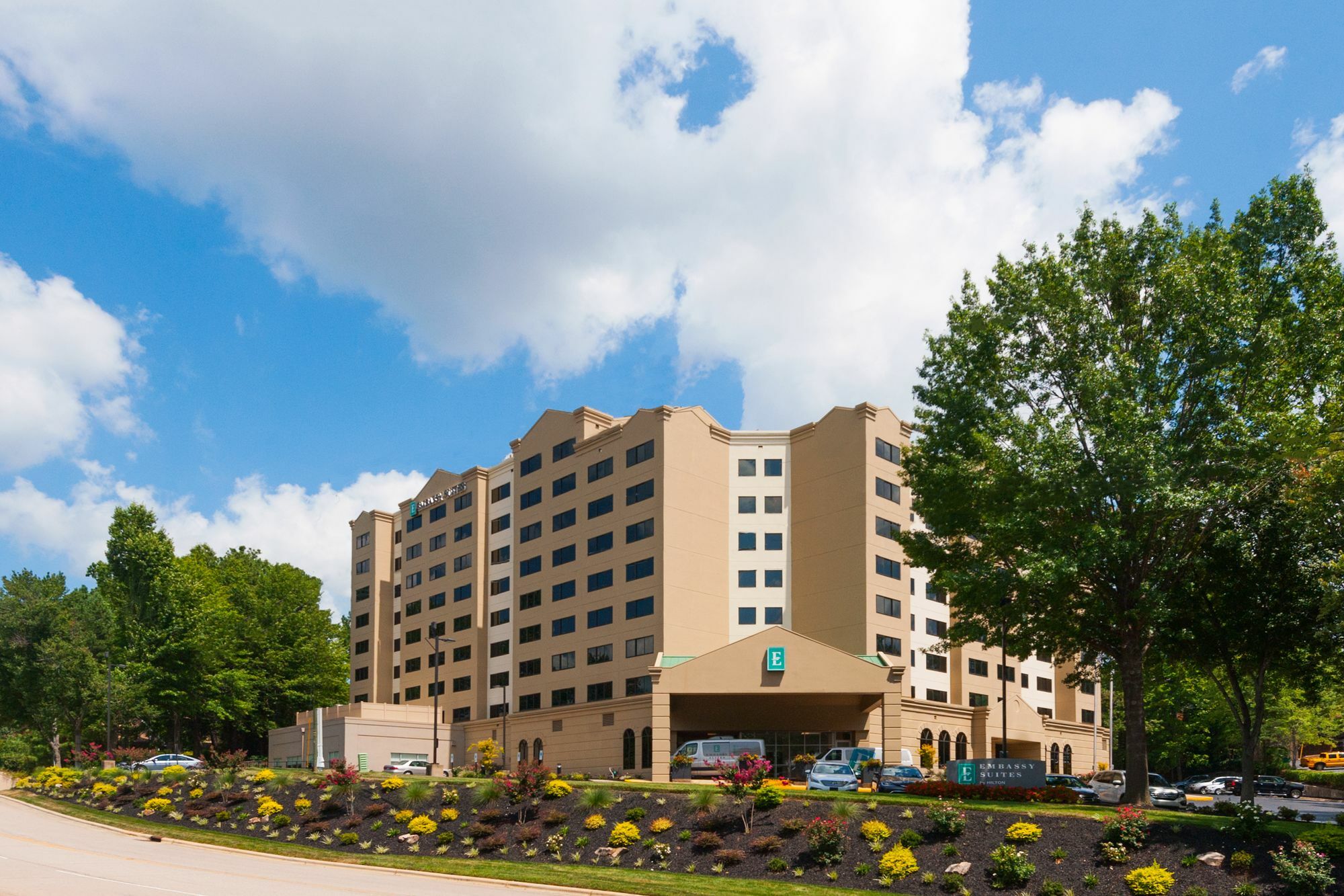 Embassy Suites By Hilton Raleigh Crabtree Exterior photo